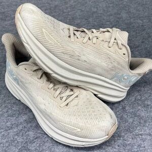 Hoka One One Clifton 9 Running Shoes Women’s Size 11B Cream Shifting Sand